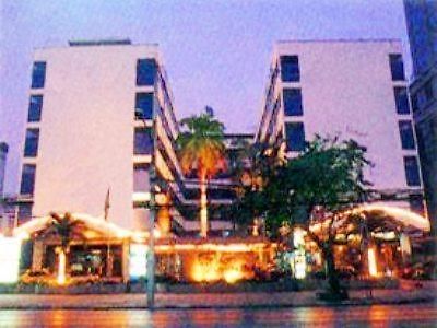 Holiday Mansion Hotel Bangkok Kültér fotó